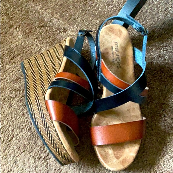 Wedge Sandals - Picture 1 of 4